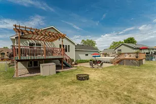 657 S Pointe Ct SW, Rochester, MN 55902 - Photo 28