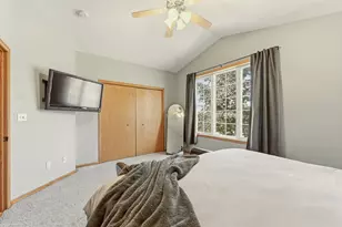 657 S Pointe Ct SW, Rochester, MN 55902 - Photo 14