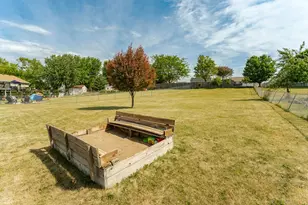 657 S Pointe Ct SW, Rochester, MN 55902 - Photo 32