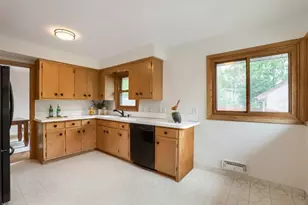 5512 Fremont Ave N, Brooklyn Center, MN 55430 - Photo 8