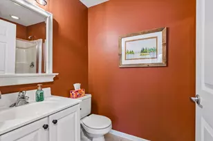 7930 Golden Valley Rd, Golden Valley, MN 55427 - Photo 16