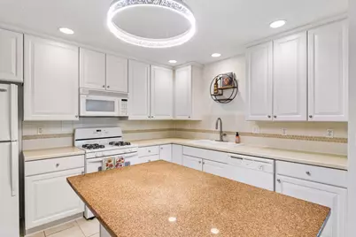 7930 Golden Valley Road #10, Golden Valley, MN 55427 - Photo 26