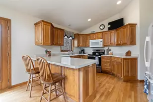 255 E Harney Rd, Esko, MN 55733 - Photo 16