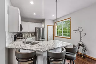 787 Fairfield Cir, Minnetonka, MN 55305 - Photo 8