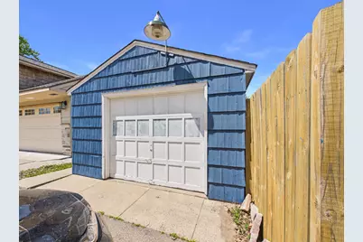 4250 Welcome Avenue N, Crystal, MN 55422 - Photo 10