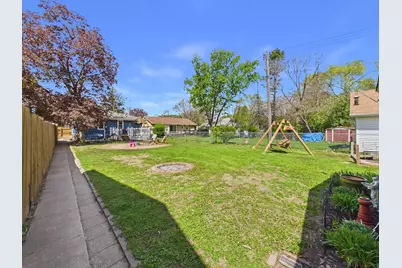 4250 Welcome Avenue N, Crystal, MN 55422 - Photo 8