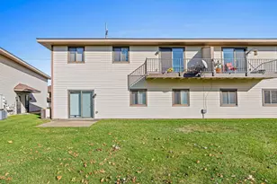 11177 Edgewood Cir N, Champlin, MN 55316 - Photo 32