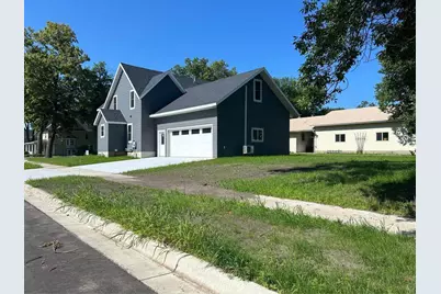 712 Pine Street, Dawson, MN 56232 - Photo 2