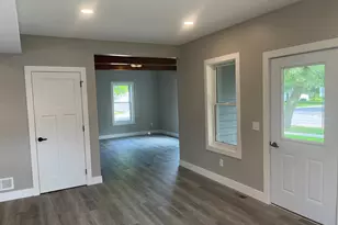 712 Pine St, Dawson, MN 56232 - Photo 8