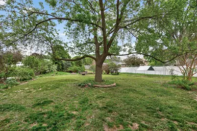 8110 France Avenue N, Brooklyn Park, MN 55443 - Photo 38