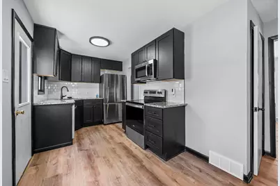 254 Arion Street E, West Saint Paul, MN 55118 - Photo 18