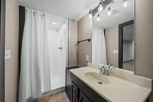 254 Arion St E, West Saint Paul, MN 55118 - Photo 42