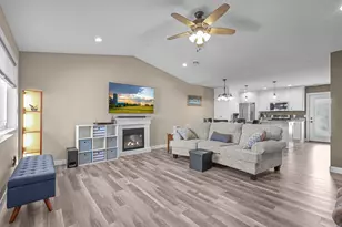 38768 Maple Ct, North Branch, MN 55056 - Photo 4