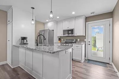 38768 Maple Court, North Branch, MN 55056 - Photo 14