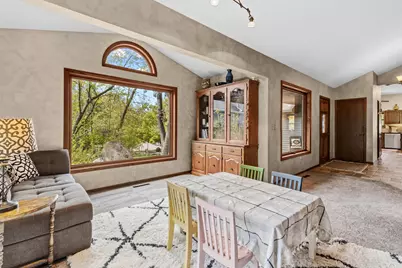 840 Hallam Avenue N, Mahtomedi, MN 55115 - Photo 10