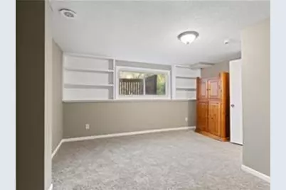 4819 Grenwich Way N, Oakdale, MN 55128 - Photo 10