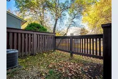 4819 Grenwich Way N, Oakdale, MN 55128 - Photo 16