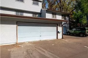 4819 Grenwich Way N, Oakdale, MN 55128 - Photo 8