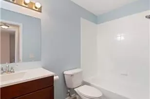 4819 Grenwich Way N, Oakdale, MN 55128 - Photo 14