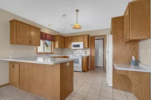 853 Aspen Cir, Waite Park, MN 56387 - Photo 4