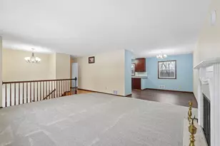 1051 Tiller Ln, Shoreview, MN 55126 - Photo 8
