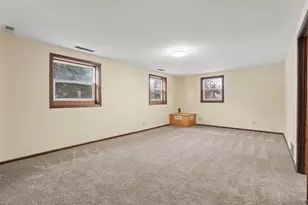 1051 Tiller Ln, Shoreview, MN 55126 - Photo 18