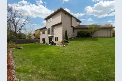 10154 Noble Court N, Brooklyn Park, MN 55443 - Photo 30