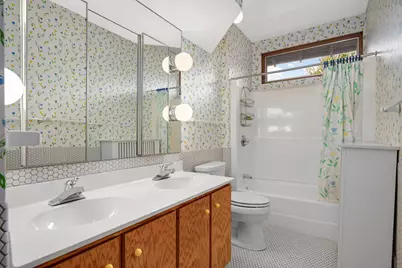 2418 W 22nd Street, Minneapolis, MN 55405 - Photo 28