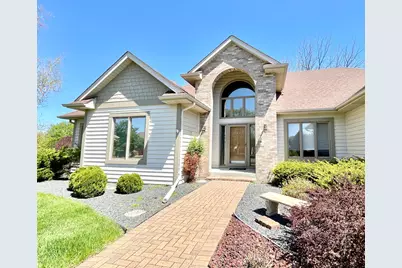 640 S Park Court, Hastings, MN 55033 - Photo 2