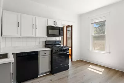 2703 Humboldt Avenue N, Minneapolis, MN 55411 - Photo 4