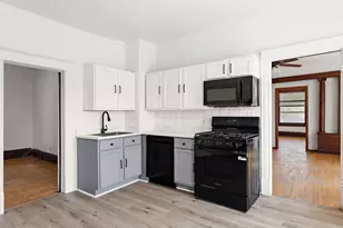 2703 Humboldt Ave N, Minneapolis, MN 55411 - Photo 2