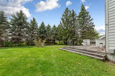109 Windsor Court E, Le Sueur, MN 56058 - Photo 2