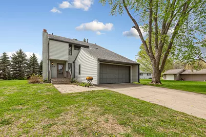 109 Windsor Court E, Le Sueur, MN 56058 - Photo 1