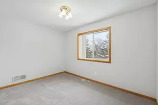 211 7th St S, Winsted, MN 55395 - Photo 16
