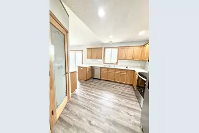 211 7th Street S, Winsted, MN 55395 - Photo 10