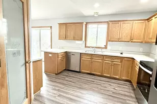 211 7th St S, Winsted, MN 55395 - Photo 10
