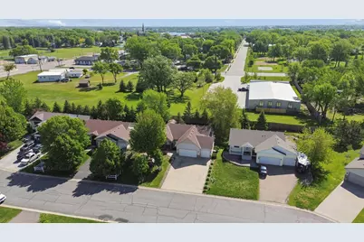 211 7th Street S, Winsted, MN 55395 - Photo 38