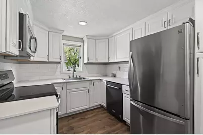 4741 Florida Avenue N, Crystal, MN 55428 - Photo 8