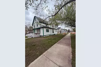 14 6th Avenue NW, Faribault, MN 55021 - Photo 2