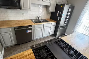 1524 4th St NE, Rochester, MN 55906 - Photo 2