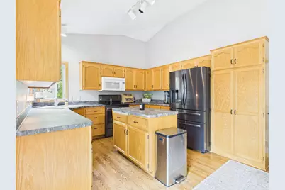 2950 241st Avenue NW, Saint Francis, MN 55070 - Photo 6