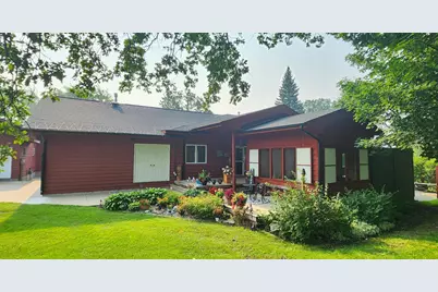 212 Lake Avenue NE, Clearbrook, MN 56634 - Photo 2