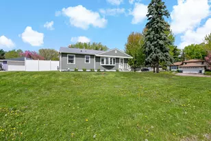 2753 Delaware Ave, North Saint Paul, MN 55109 - Photo 4