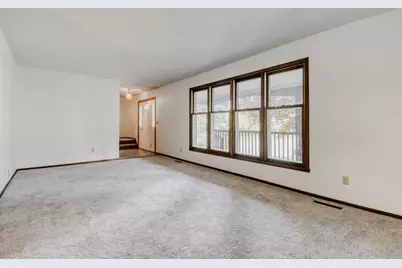 1754 Evergreen Bay, Woodbury, MN 55125 - Photo 8