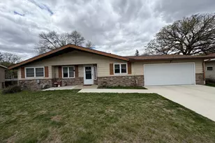 1821 Brookside Cir, Albert Lea, MN 56007 - Photo 1