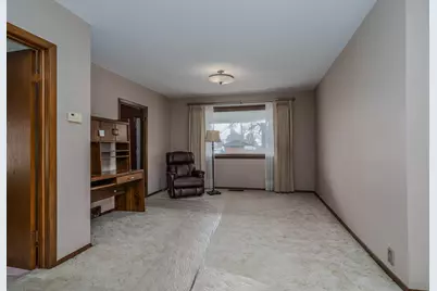 109 E 8th Street, Crookston, MN 56716 - Photo 8