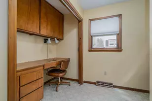 109 E 8th St, Crookston, MN 56716 - Photo 14