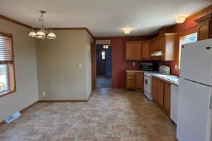 9 Holly Ln, Duluth, MN 55810 - Photo 8