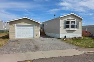9 Holly Ln, Duluth, MN 55810 - Photo 2