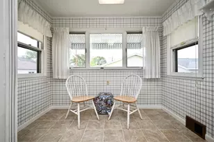 671 E King St, Winona, MN 55987 - Photo 10
